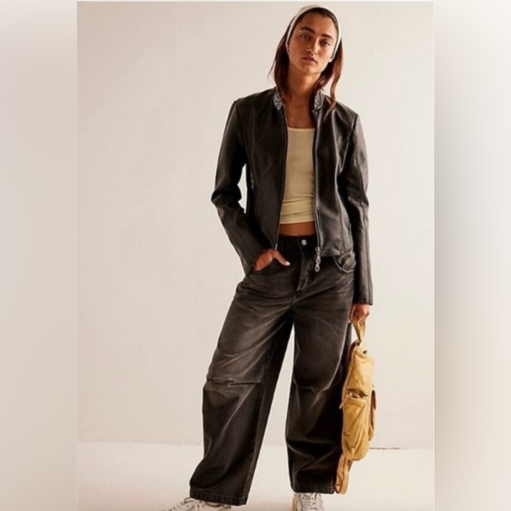 NWT - We The Free - Twin Flame Mid Rise Cropped Wide‎ Leg